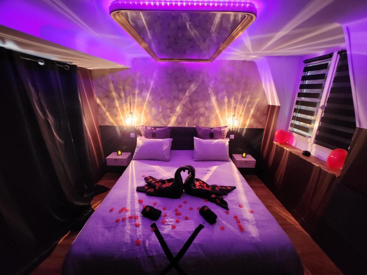 Caen, Tu M'Aimes - Suite Romantique Exteriör bild